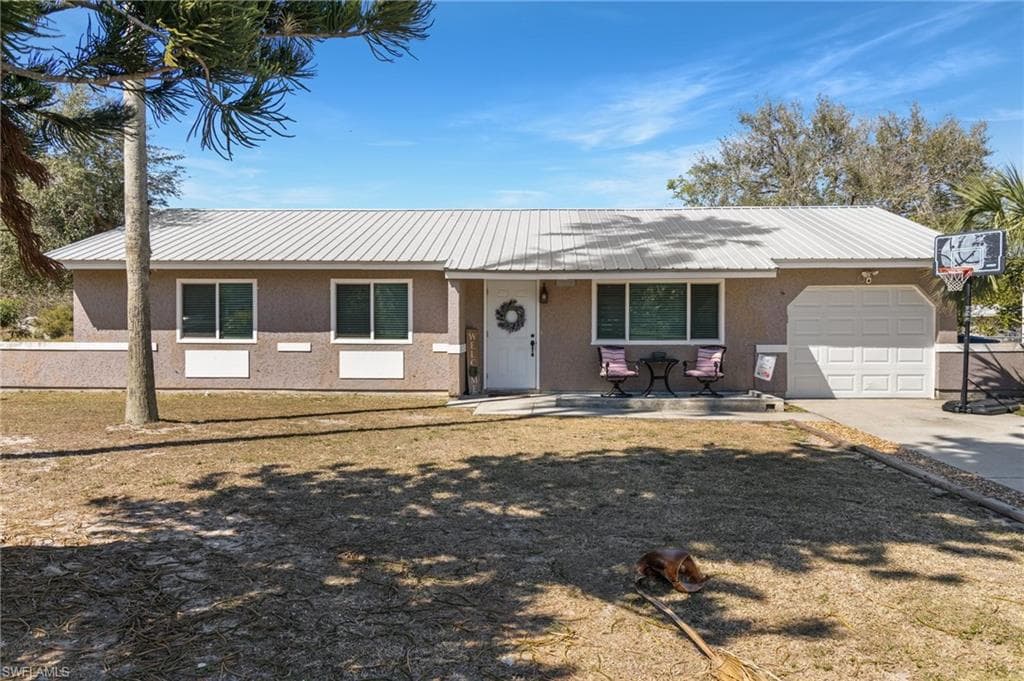 4017 W Sunflower CIR LABELLE, FL 33935