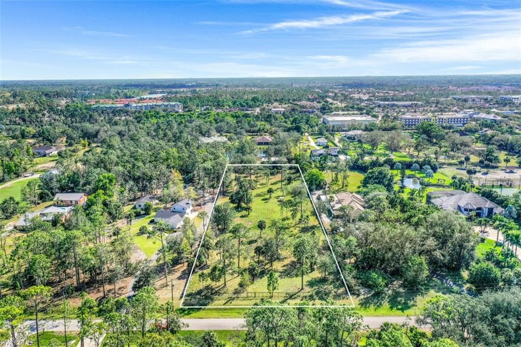 Bottlebrush LN NAPLES, FL 34109