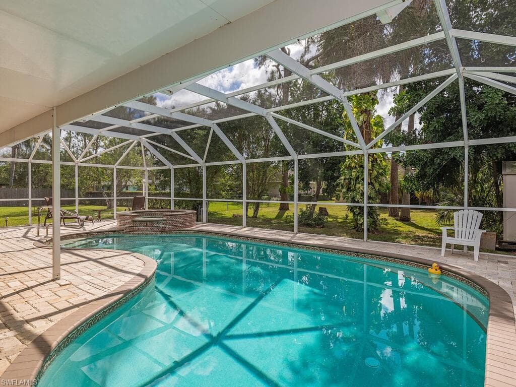 226 WILLOWICK DR NAPLES, FL 34110
