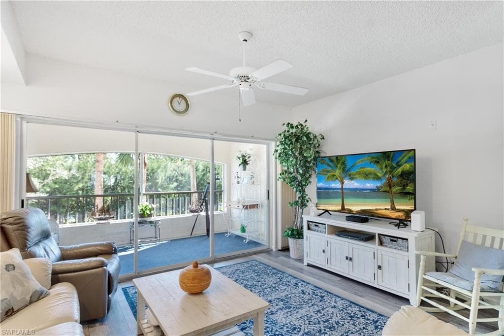 1044 Woodshire LN B205 NAPLES, FL 34105