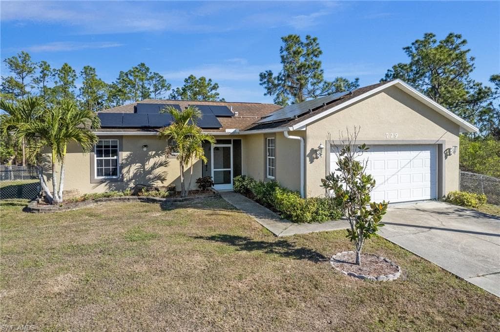 729 Alden ST E LEHIGH ACRES, FL 33974