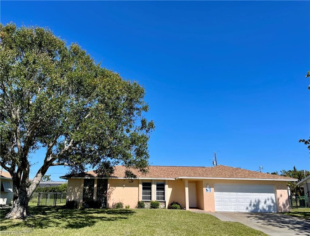 911 SE 19th ST CAPE CORAL, FL 33990