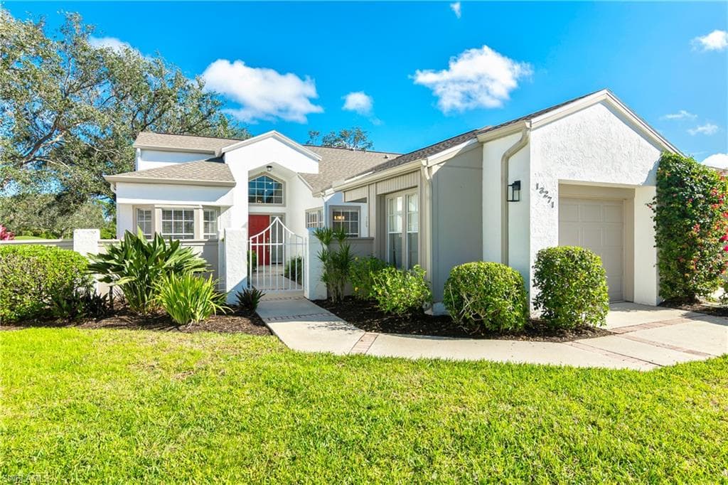 13271 Wedgefield DR 17 NAPLES, FL 34110