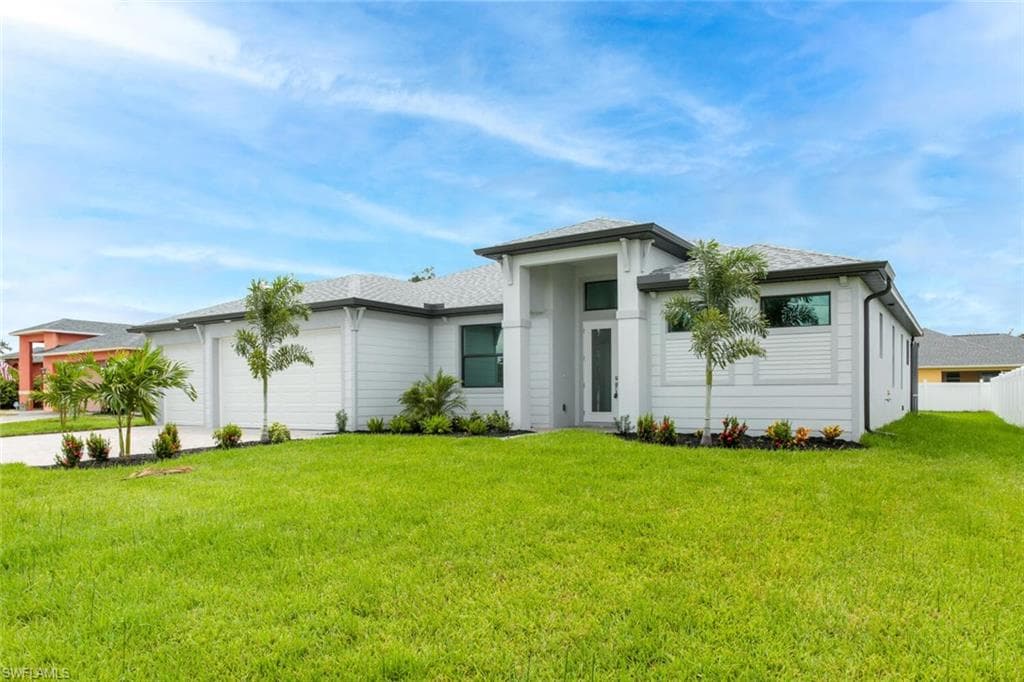 1728 SW 3rd ST CAPE CORAL, FL 33991