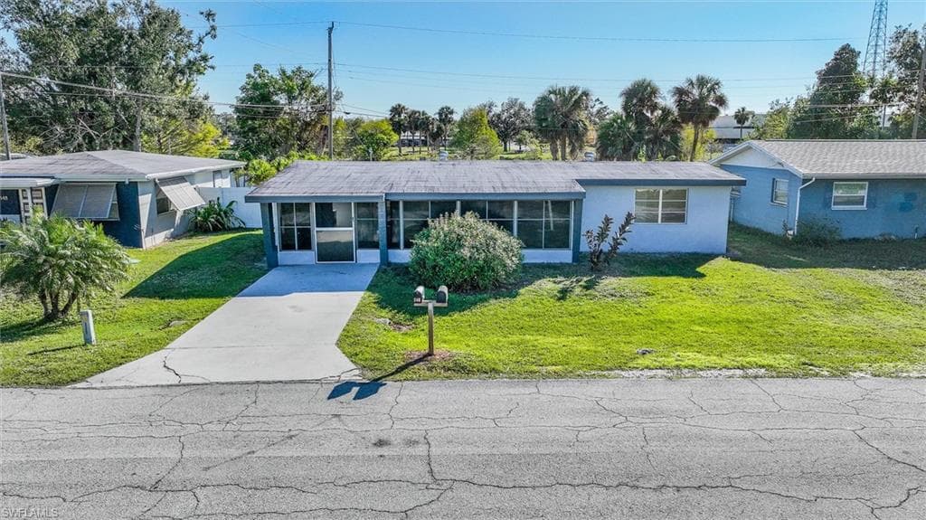 146 Whidden RD NORTH FORT MYERS, FL 33917