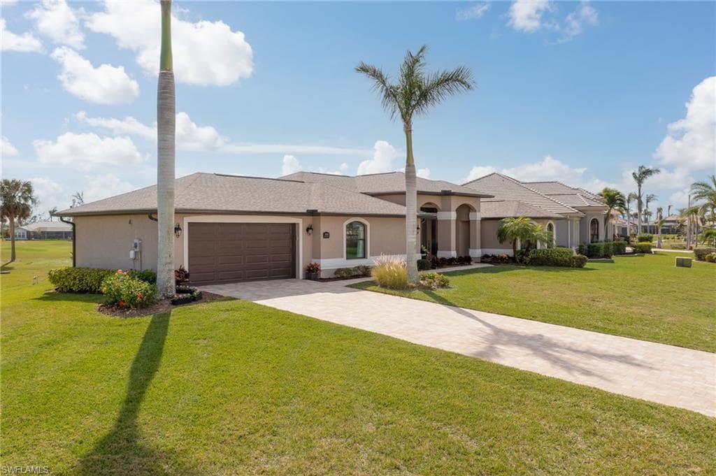 11849 Lady Anne CIR CAPE CORAL, FL 33991