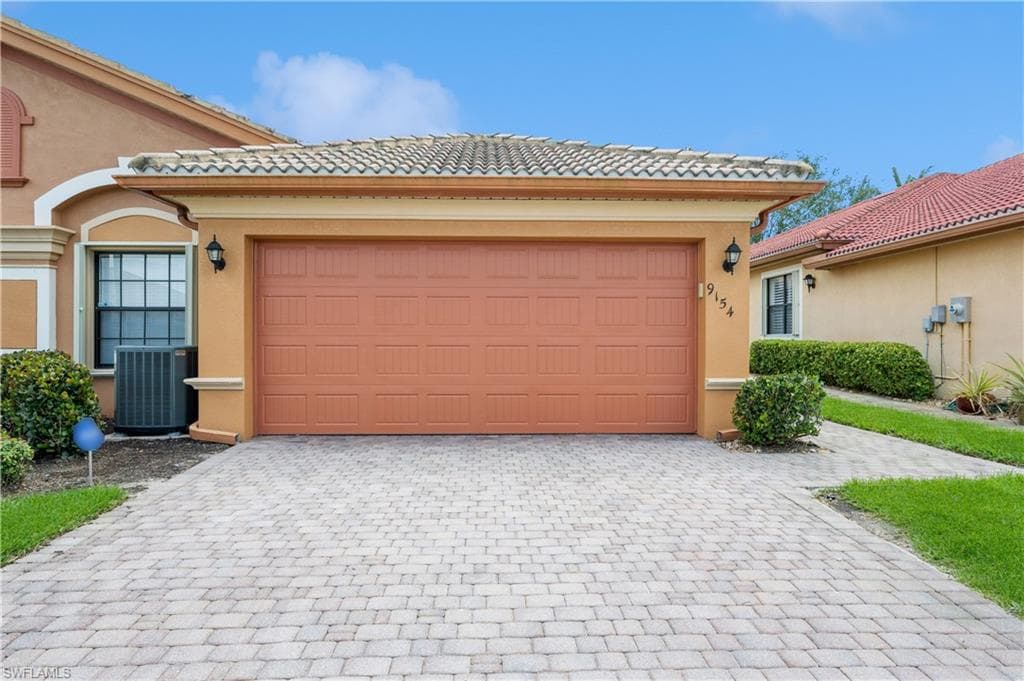 9154 Water Tupelo RD FORT MYERS, FL 33912