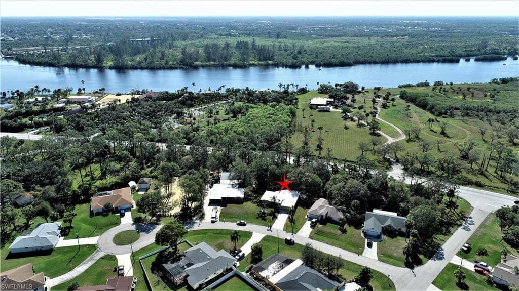 11394 HABERSHAM CT NORTH FORT MYERS, FL 33917