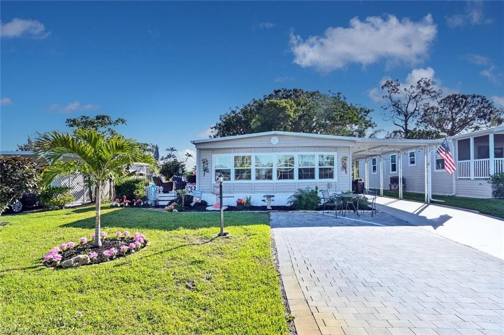 38 Le Mans DR NAPLES, FL 34112