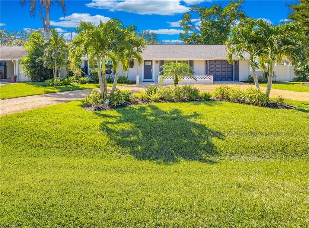 1248 Morningside DR NAPLES, FL 34103