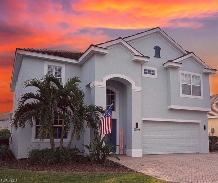 2540 Blackburn CIR CAPE CORAL, FL 33991