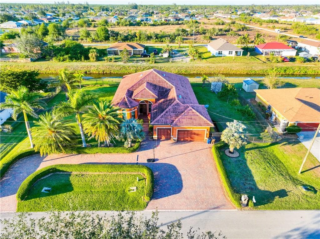 4908 Beauty ST LEHIGH ACRES, FL 33971