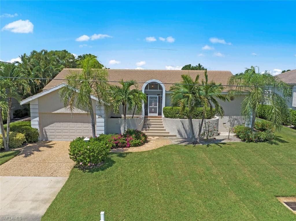1242 Par View DR SANIBEL, FL 33957