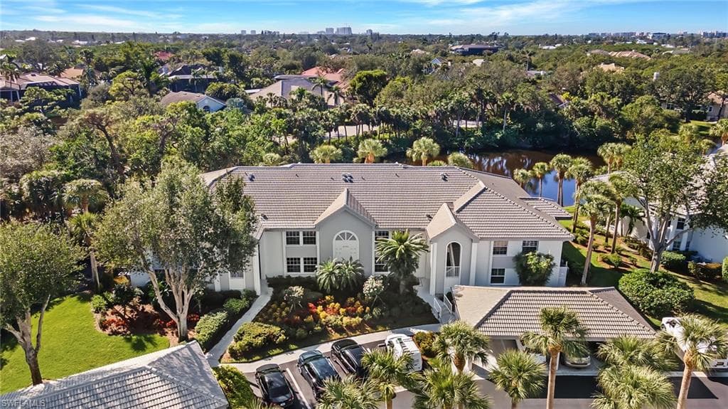 4250 Lake Forest DR 311 BONITA SPRINGS, FL 34134