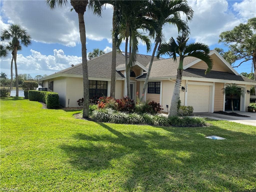 1336 Park Lake DR 28-L NAPLES, FL 34110