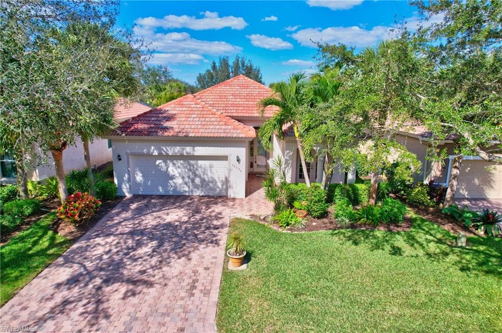 10320 Flat Stone LOOP BONITA SPRINGS, FL 34135