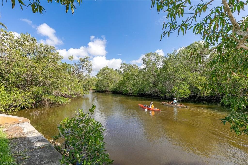 1550 13th AVE N NAPLES, FL 34102