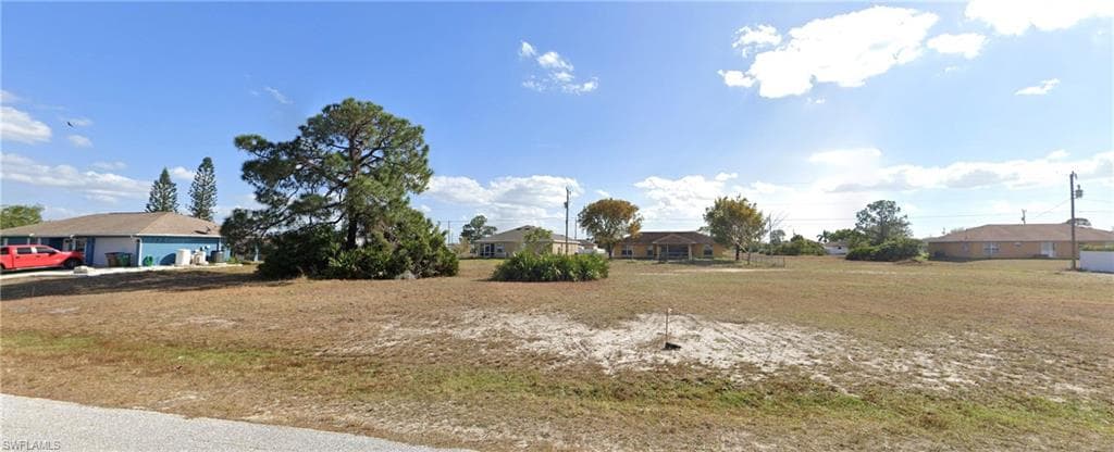 1214 21st ST CAPE CORAL, FL 33993