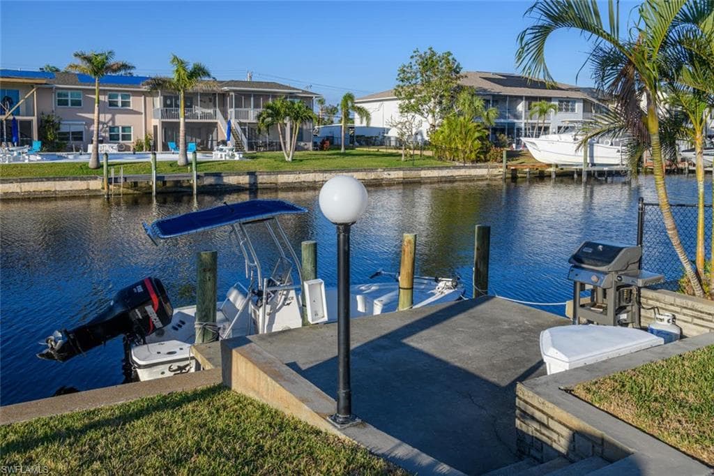 843 SE 46th LN 3 CAPE CORAL, FL 33904