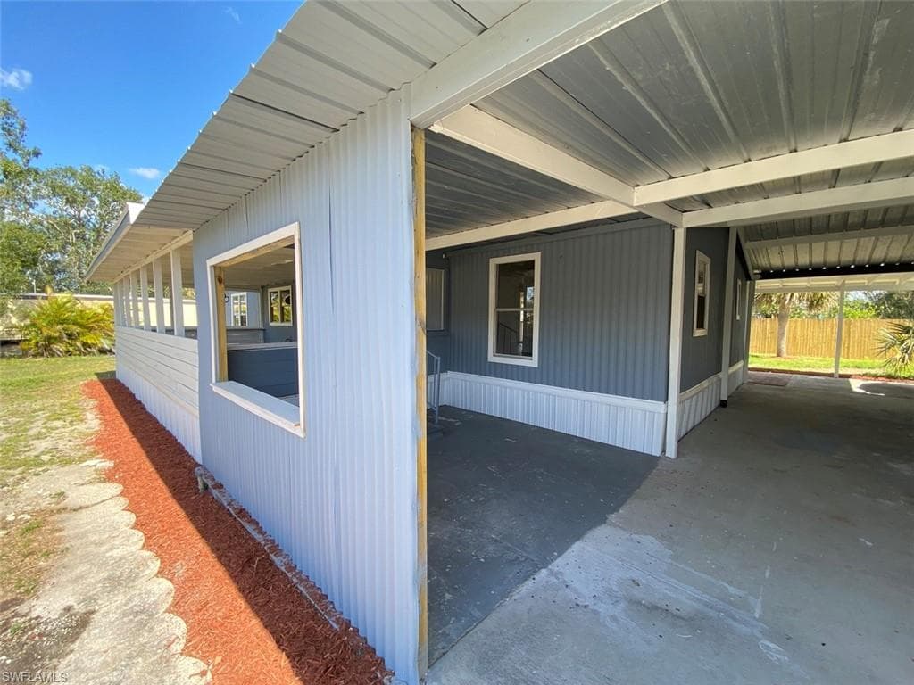 8075 Penny DR NORTH FORT MYERS, FL 33917