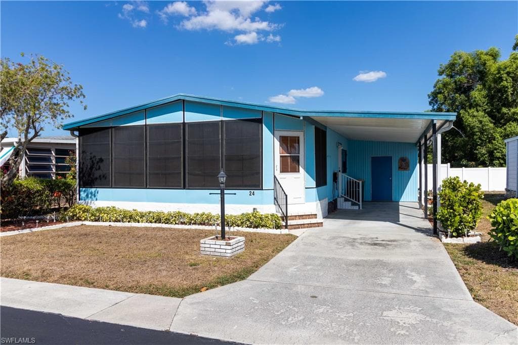 24 Oceans BLVD 24 NAPLES, FL 34104