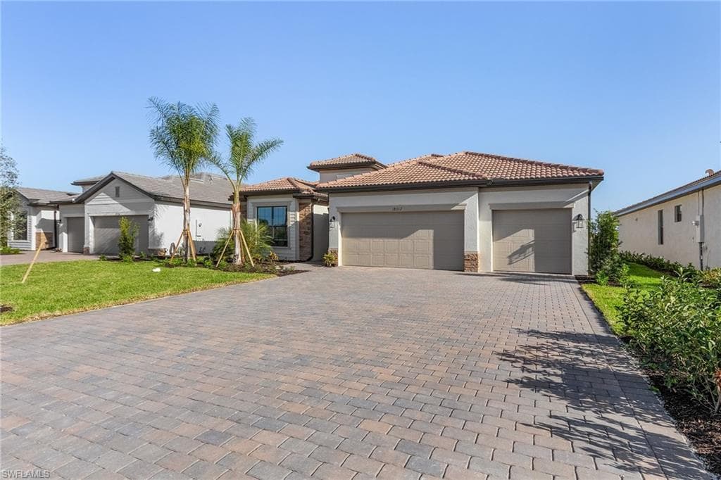 18312 Ridgeline DR ESTERO, FL 33928