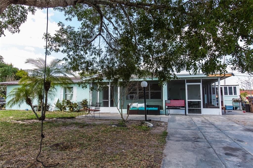 513 Coolidge AVE LEHIGH ACRES, FL 33936
