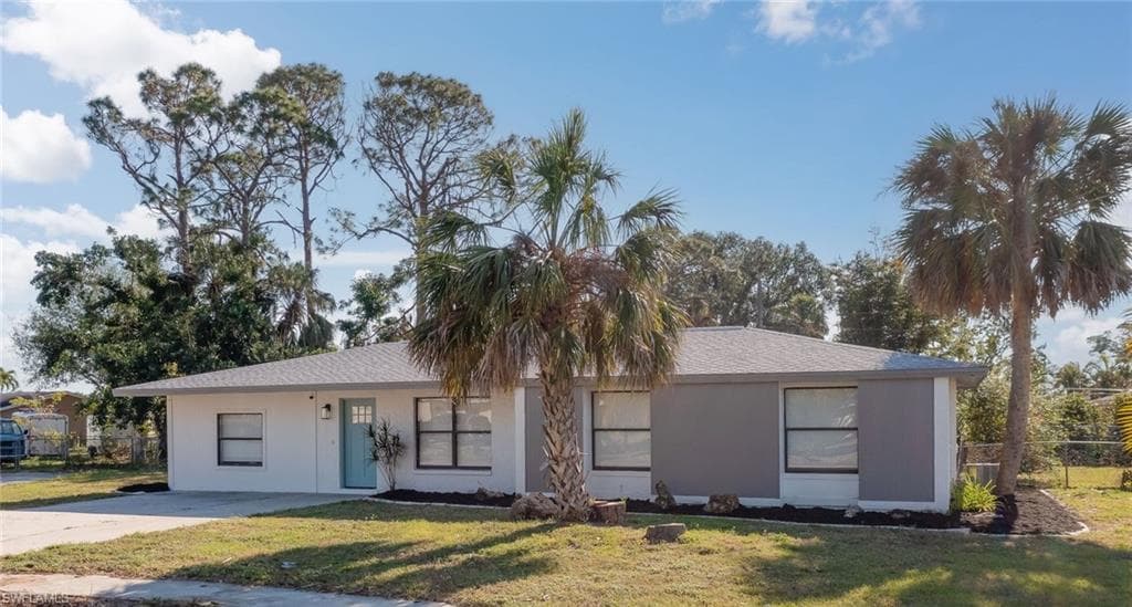 4306 Lyric CT NORTH FORT MYERS, FL 33903