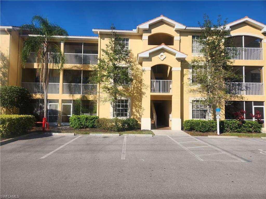 4680 St.Croix LN 512 NAPLES, FL 34110