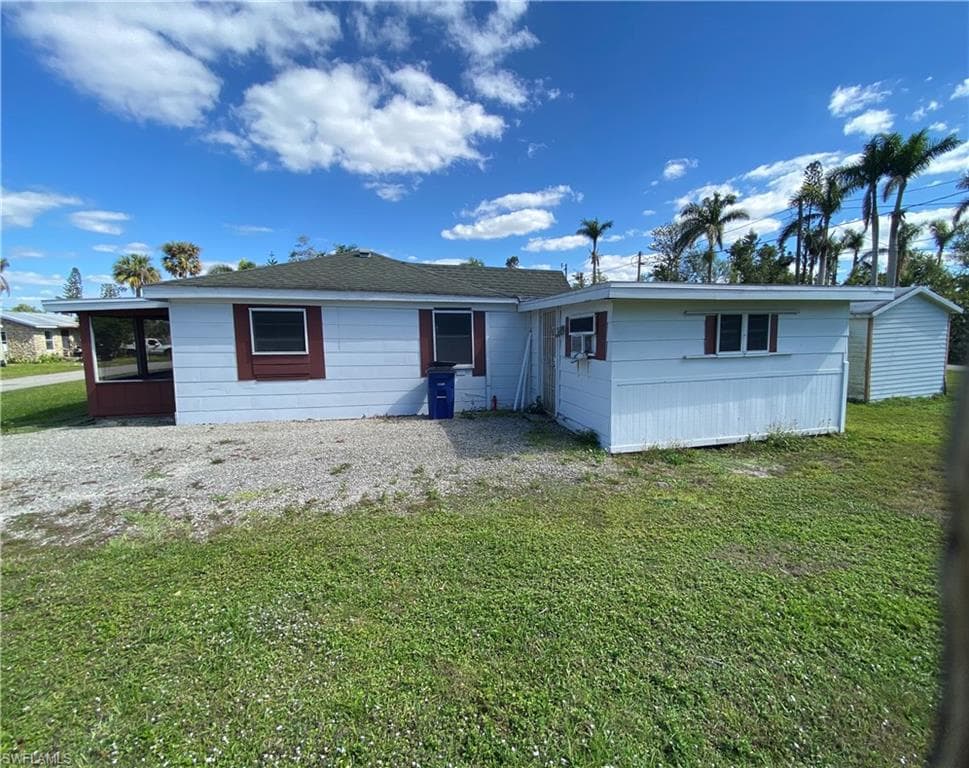 51 Cypress ST NORTH FORT MYERS, FL 33903