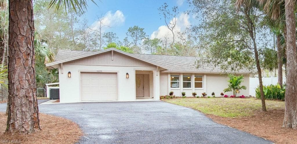 4220 11th AVE SW NAPLES, FL 34116