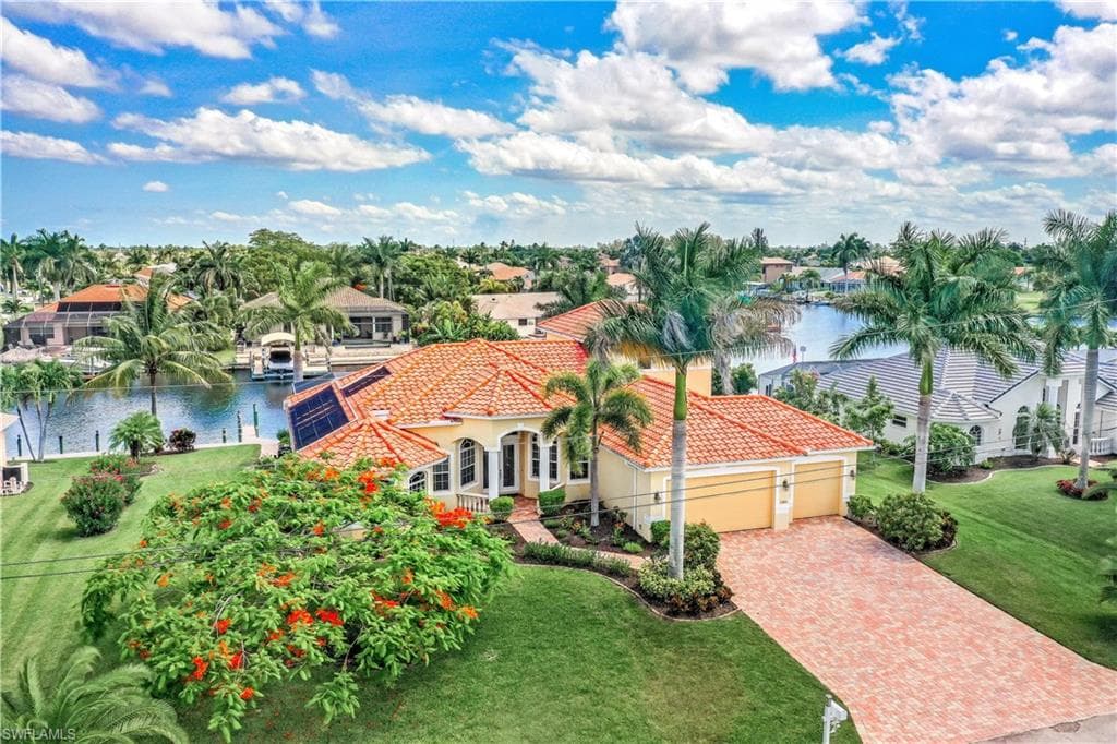 2305 SW 50th ST CAPE CORAL, FL 33914