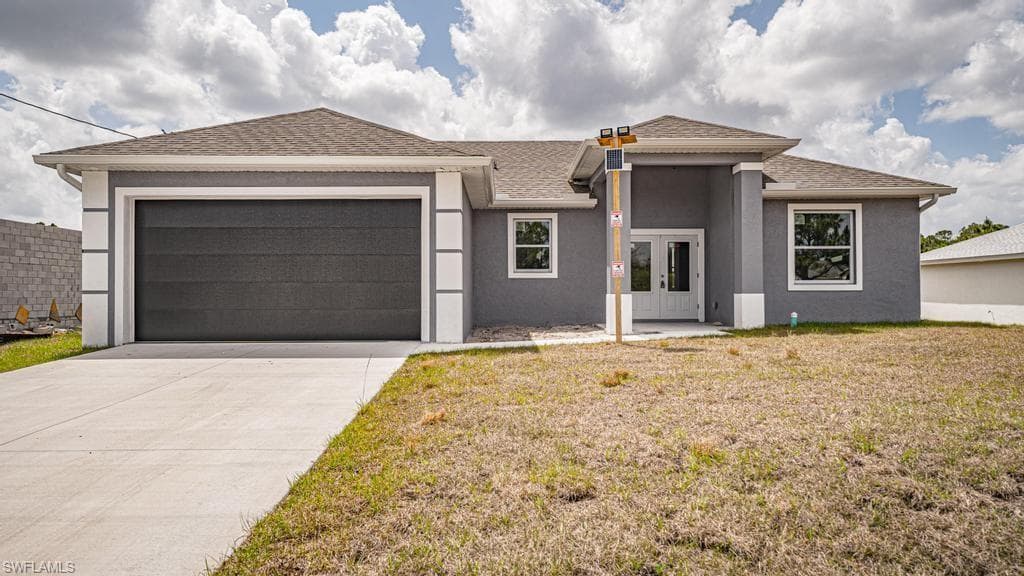 3235 Ruth LN LEHIGH ACRES, FL 33976