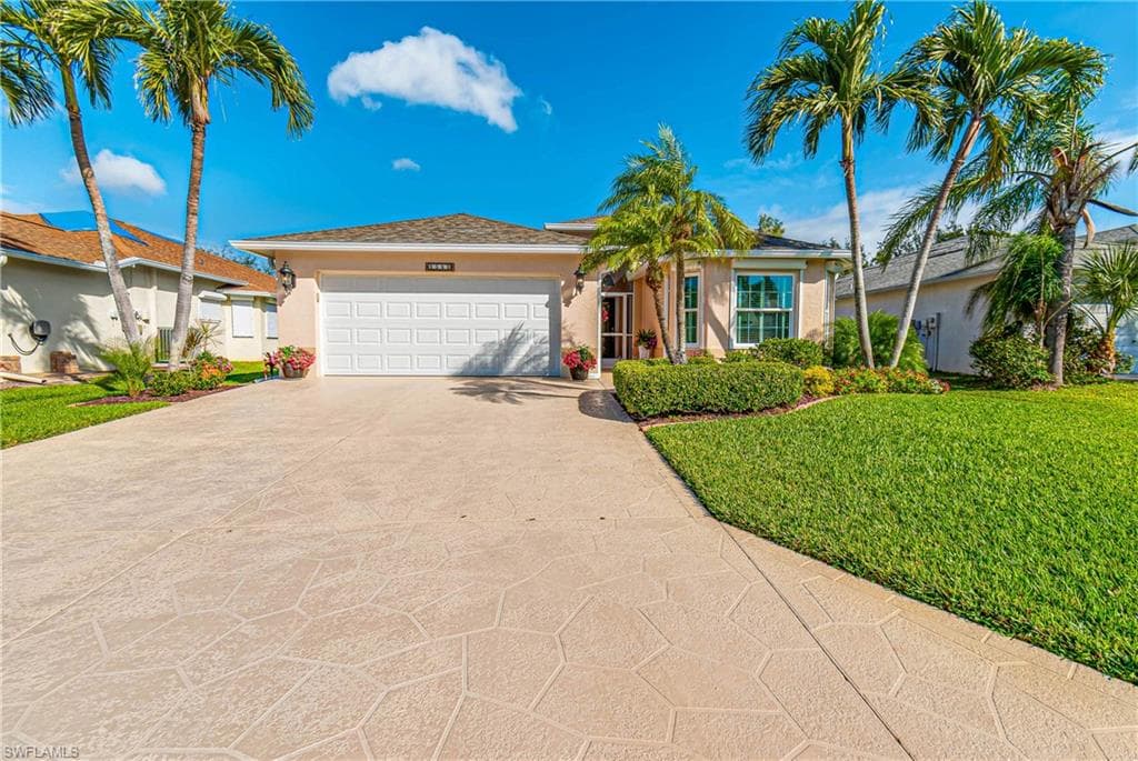 9590 Dunkirk DR FORT MYERS, FL 33919