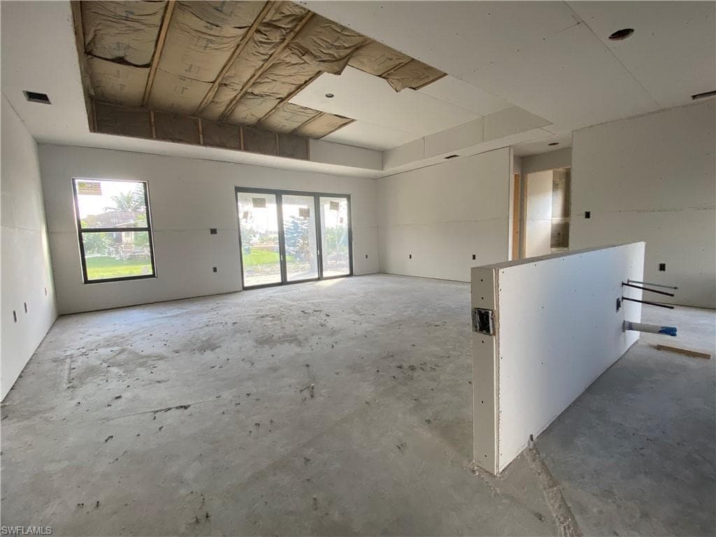 3317 7th ST SW LEHIGH ACRES, FL 33976