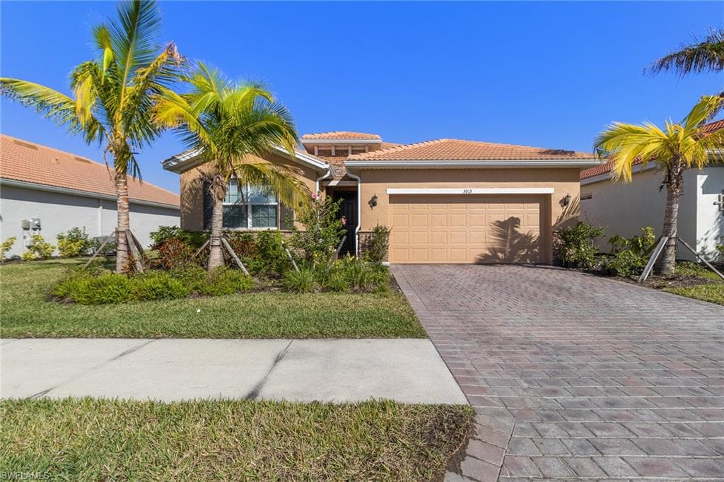 3013 Birchin LN FORT MYERS, FL 33916