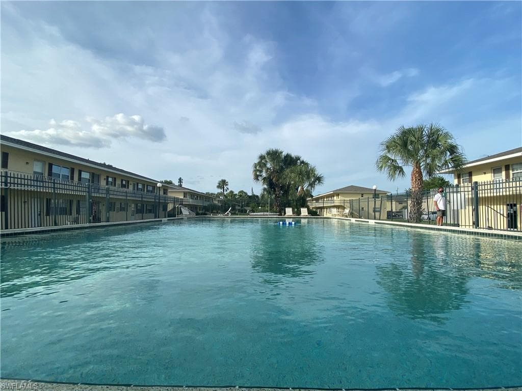 3325 Airport Pulling RD N D4 NAPLES, FL 34105