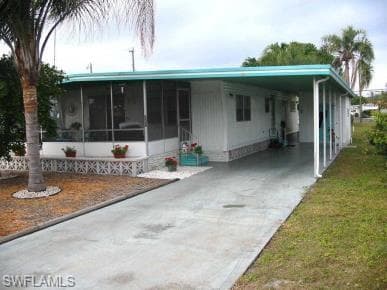119 Lantern PL NORTH FORT MYERS, FL 33917