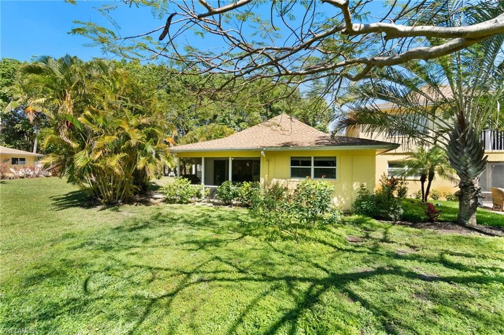 1210 Shady Rest LN 10 NAPLES, FL 34103