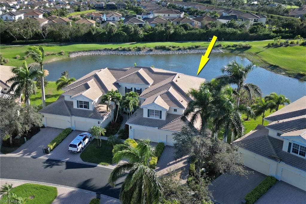 28633 San Lucas LN 202 BONITA SPRINGS, FL 34135
