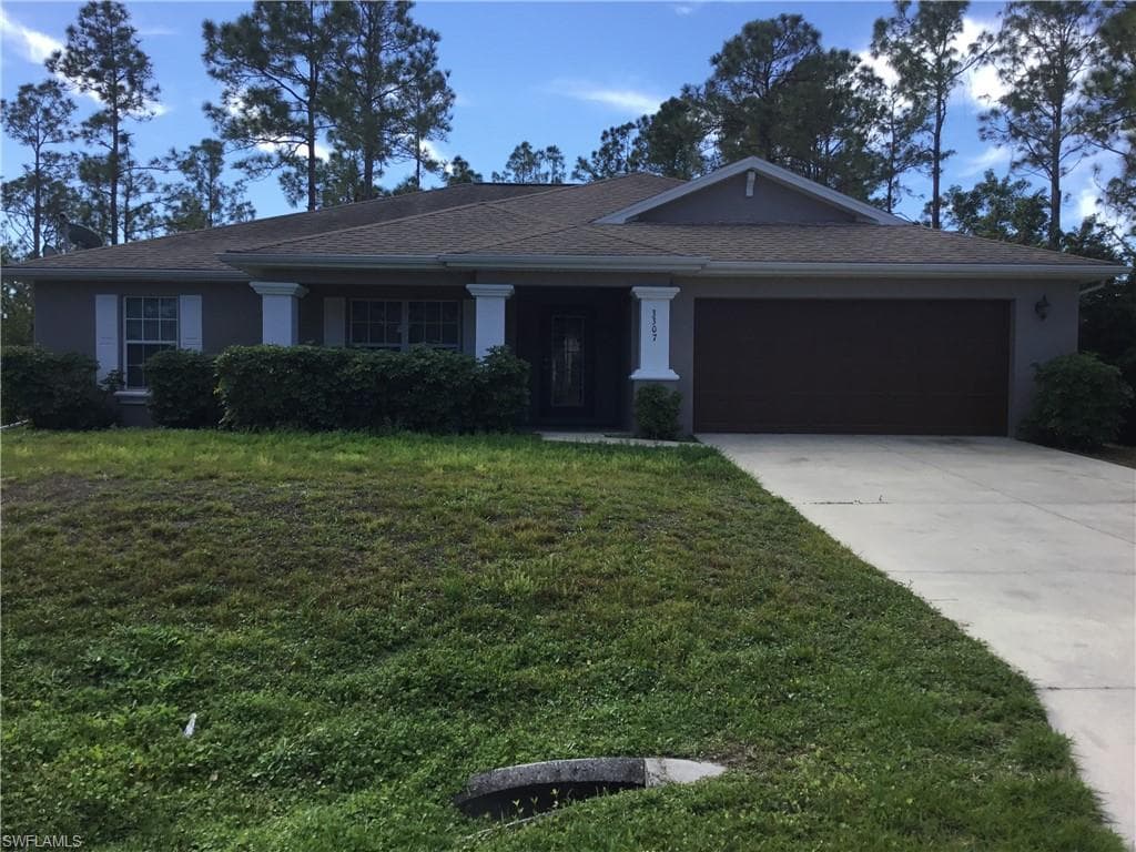3307 36th ST W LEHIGH ACRES, FL 33971