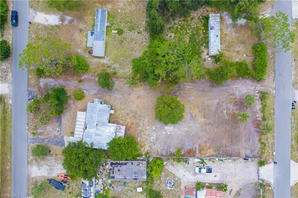 8346 Suncoast DR NORTH FORT MYERS, FL 33917