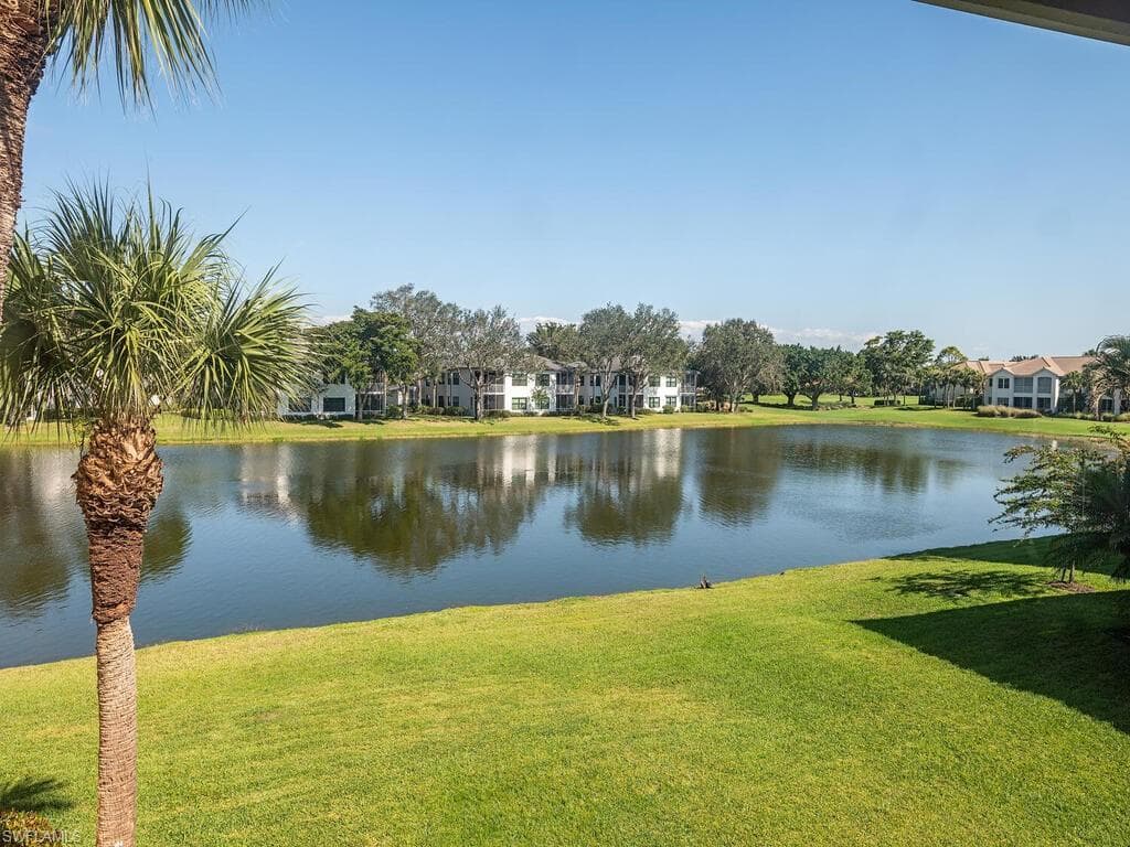 1875 Les Chateaux BLVD 204 NAPLES, FL 34109