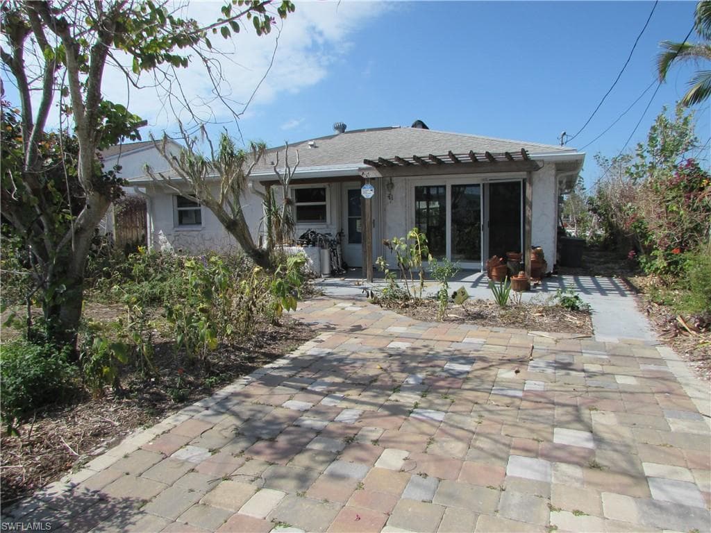 2311 Oleander ST ST. JAMES CITY, FL 33956
