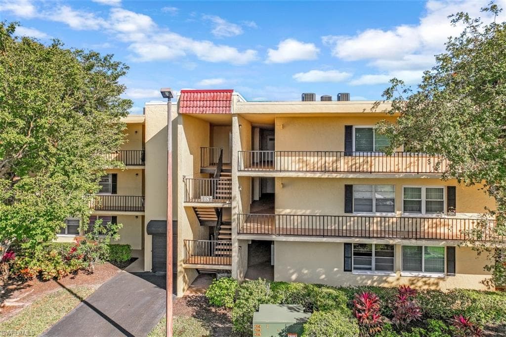 1087 Forest Lakes DR 1-204 NAPLES, FL 34105