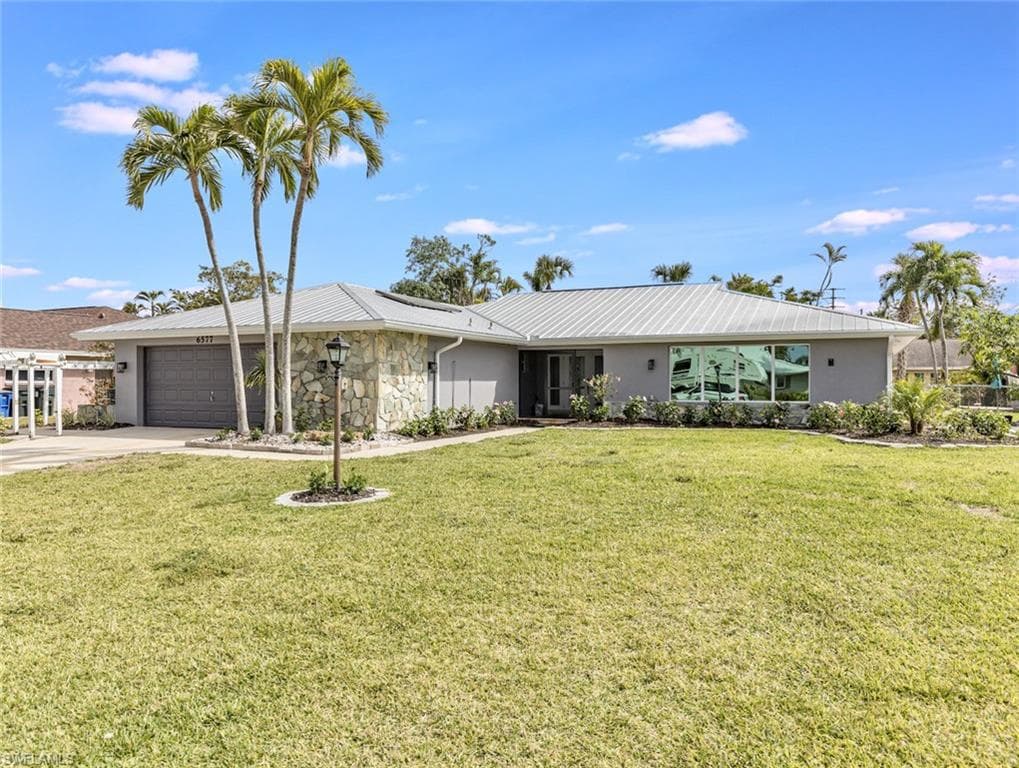 6577 E Town And River RD FORT MYERS, FL 33919