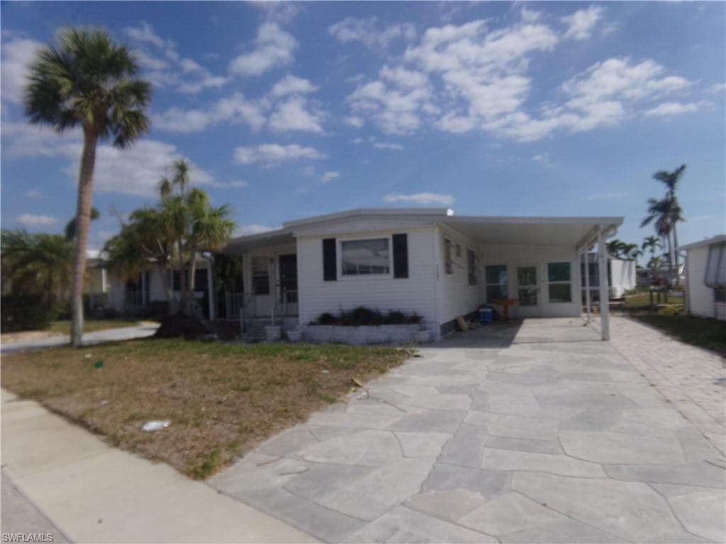 11401 Azalea LN FORT MYERS BEACH, FL 33931