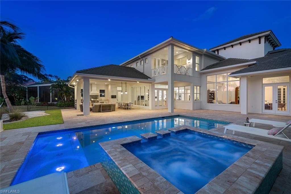 28028 CASTELLANO WAY NAPLES, FL 34110