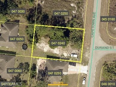1042 Capetown AVE LEHIGH ACRES, FL 33974