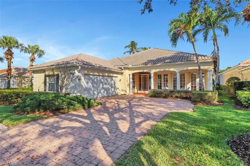 4354 Queen Elizabeth WAY NAPLES, FL 34119